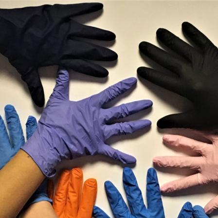 بررسی انواع دستکش پزشکی